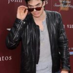 Ian-Somerhalder-Damon-Salvatore-Vampire-Diaries-premiere-Jacket