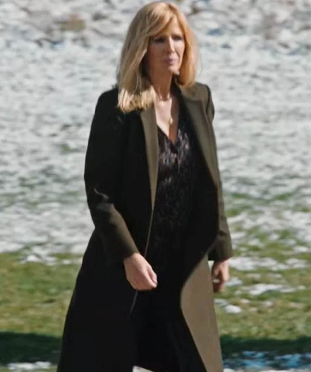 yellowstone-season-4-kelly-reilly-trench-coat-outfit