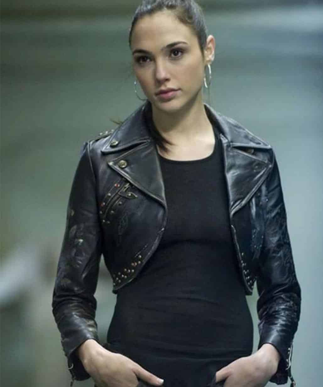 gal-gadot-justice-league-cropped-leather-jacket