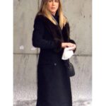 office-chirstmas-Party-Jennifer-Aniston-Black-coat