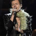 HARRY-STYLES-LEATHER-BLAZER