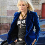 Cate Blanchett Ocean’s Eight Blue Velvet Blazer