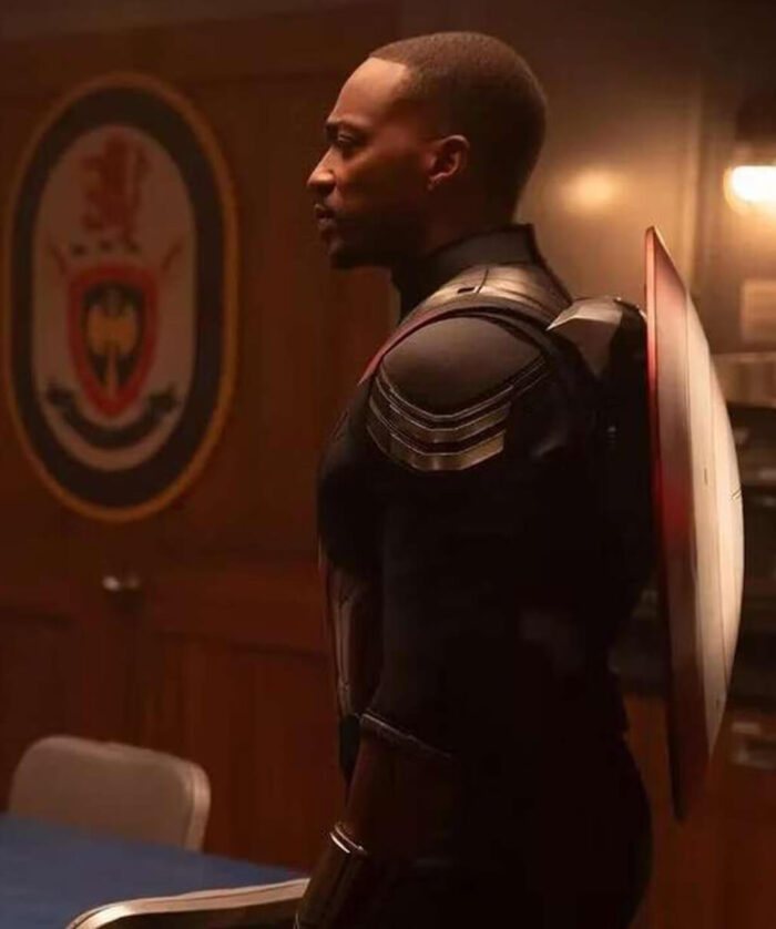 Anthony Mackie Costume