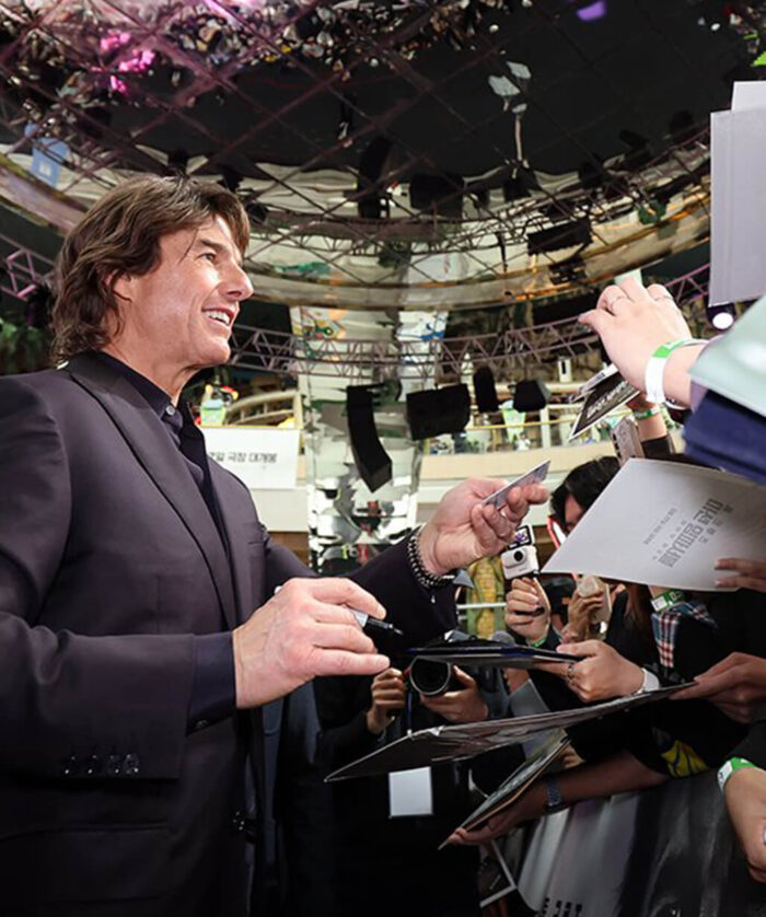 Tom Cruise Black Blazer