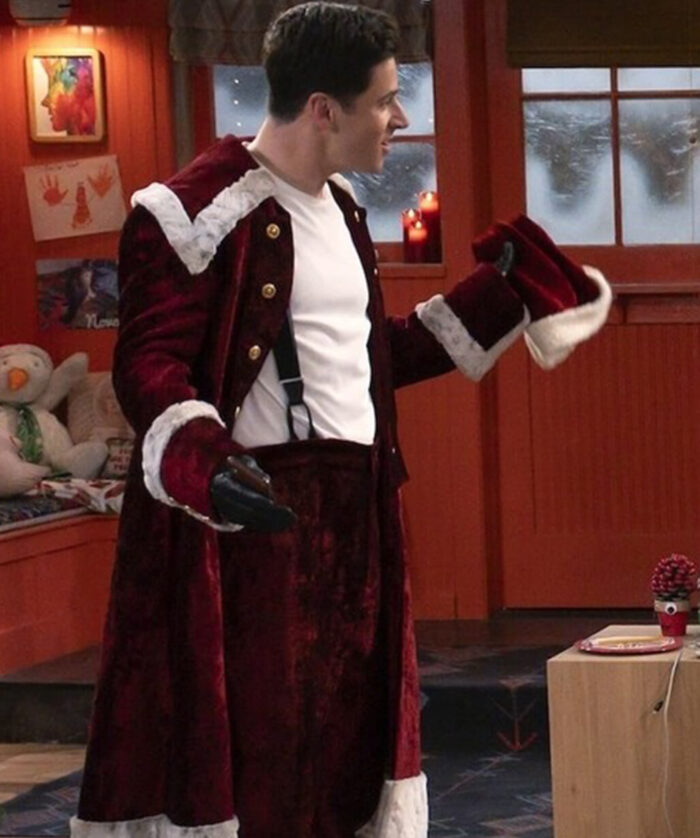 David Henrie Christmas Costume
