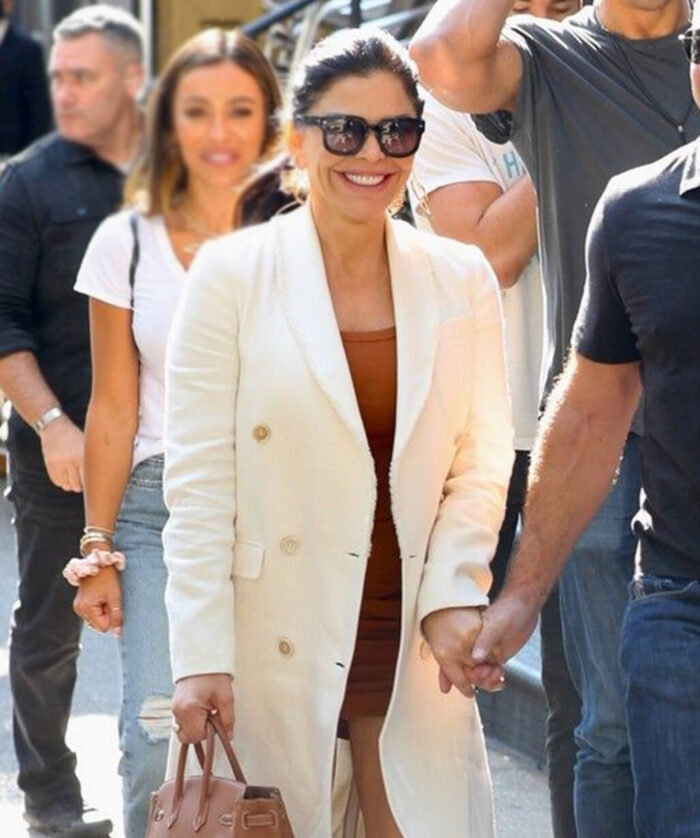 lauren-sanchez-bezos-white-coat Lauren Sánchez Bezos Coat